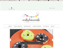 Tablet Screenshot of craftyhousewife.com